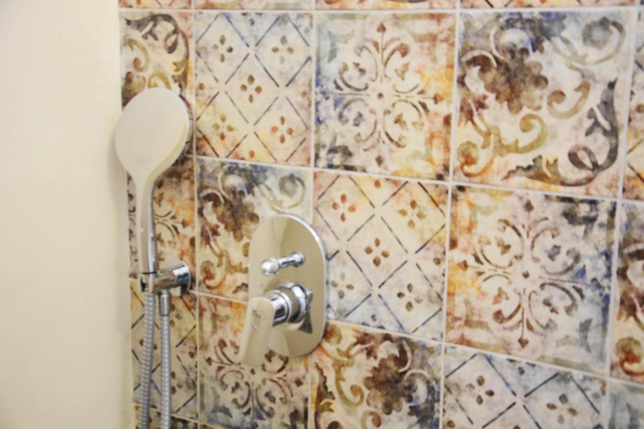 Akrotiri Analipsi  المظهر الخارجي الصورة
