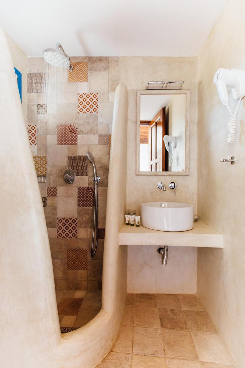 Akrotiri Analipsi  المظهر الخارجي الصورة